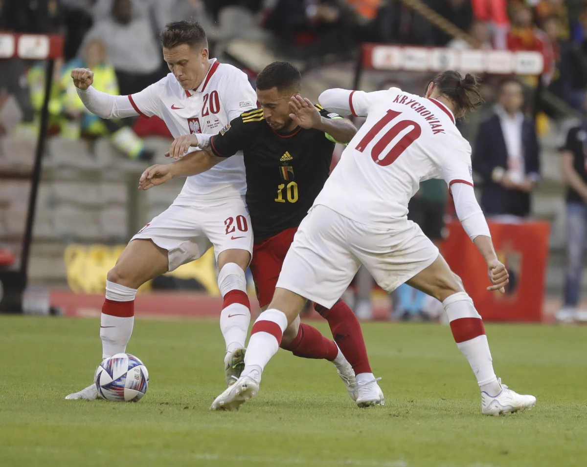 Polska przegrała w Brukseli z Belgią 1:6 (1:1) w meczu piłkarskiej Ligi Narodów. Najpierw 76. gola w reprezentacji uzyskał Robert Lewandowski, gospodarze wyrównali pod koniec pierwszej połowy, a w drugiej zdobyli pięć bramek. To największa porażka biało-czerwonych od 12 lat.