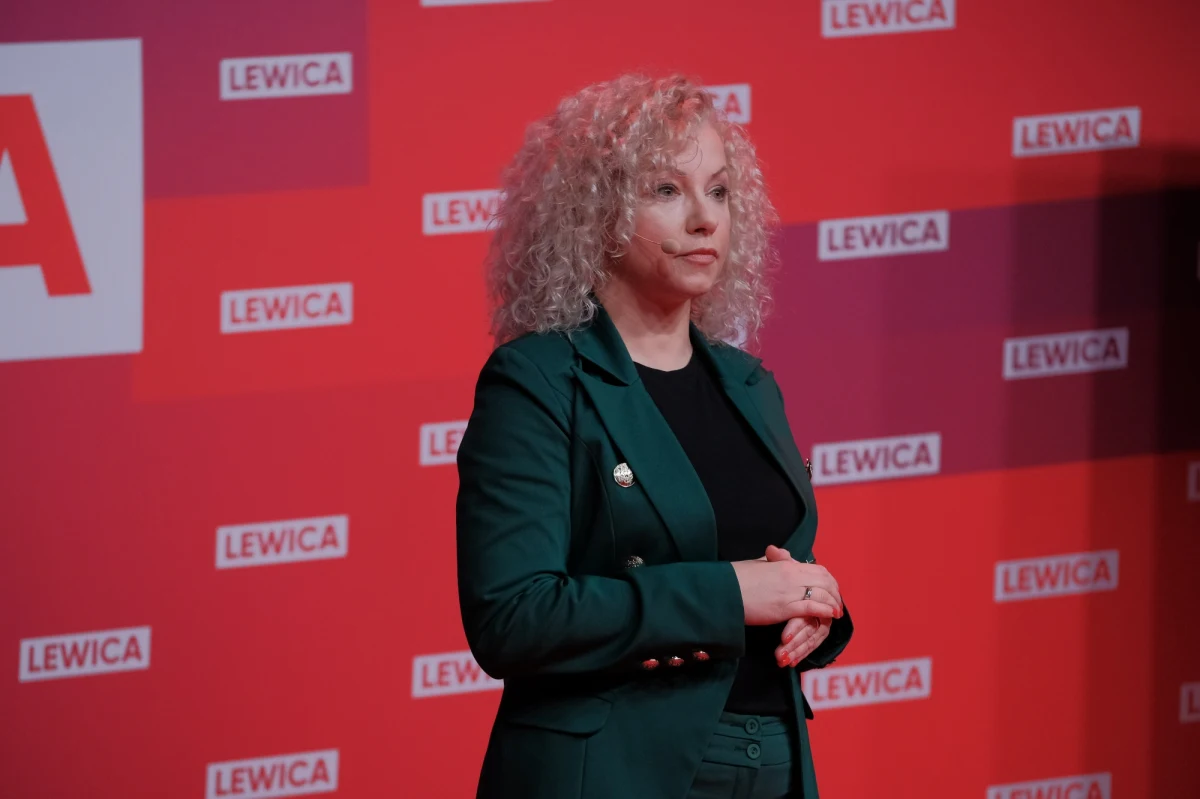 To były niepotrzebne słowa, które padły w bardzo emocjonalnej debacie o projekcie resocjalizacji. Przepraszam dzieci posła Tadeusza Cymańskiego. Dzieci nie powinny być wciągane w debatę polityczną - powiedziała PAP posłanka Lewicy Katarzyna Kotula.