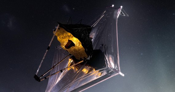 Meteoroid uderzył w teleskop Jamesa Webba – poinformowała amerykańska agencja kosmiczna NASA. Uszkodzone zostało jedno z pozłacanych luster kosmicznej maszyny.  
