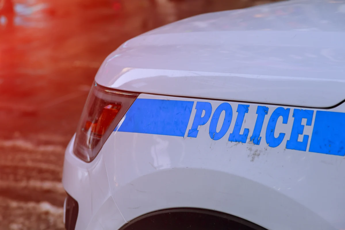 W miasteczku Smithsburg w amerykańskim stanie Maryland doszło do strzelaniny. Według policji, zginęły co najmniej trzy osoby. Cztery zostały ranne. Napastnik został postrzelony przez funkcjonariuszy i zabrany do szpitala - poinformowało biuro szeryfa hrabstwa Washington.