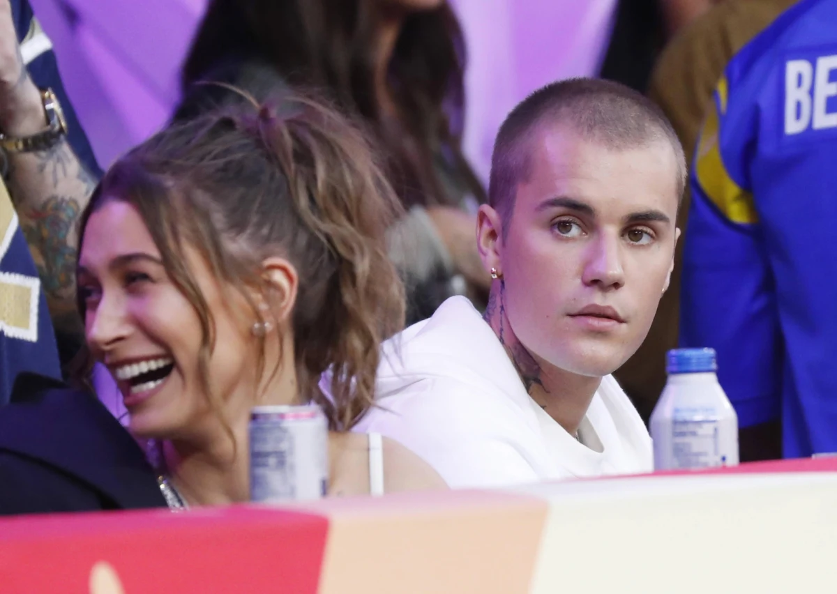 Justin Bieber odwołał koncerty z powodu tajemniczej choroby. Na Instagramie piosenkarz napisał, że „choroba postępuje”, nie podając o jakie schorzenie chodzi. 