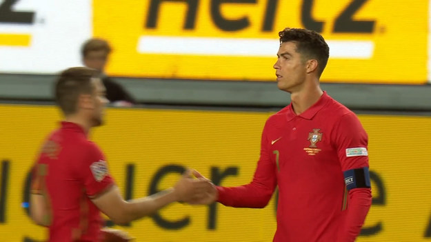 Portugalia - Czechy 2-0 (2-0)

Bramki: Joao Cancelo 33, Goncalo Guedes 38

Portugalia: Costa – Cancelo, Pepe, Danilo Pereira, Guerreiro – Guedes (88. Palhinha), Carvalho (68. B. Fernandes), Rúben Neves (88. Moutinho) – Ronaldo (C), Jota (80. Leão), Be. Silva (68. Vitinha).

Rezerwowi: Patrício, Ru. Silva – Dalot, Carmo, An. Silva, Otávio, Mendes.
Trener: Fernando Santos

Czechy: Staněk – Zima, Brabec, Matějů (80. Král) – Coufal, Souček (C), Sadílek, Havel (46. Jemelka) – Lingr (46. Pešek), Kuchta (46. Jurečka), Hložek (73. Vlkanova).

Rezerwowi: Vaclík, Mandous – Kúdela, Kalvach, Tecl, Černý, Zelený.
Trener: Jaroslav Šilhavý



