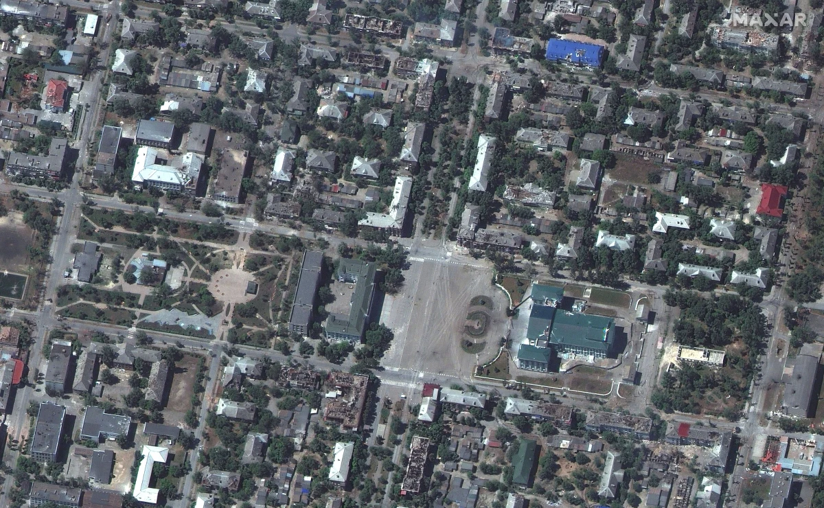 Gdy Rosjanie twierdzili, że wycofują swoje wojska znad granicy z Ukrainą, zdjęcia satelitarne temu przeczyły. ​Wojna na Ukrainie pokazuje, że zdjęcia z komercyjnych satelitów radykalnie zmieniają krajobraz informacyjny i działania wywiadowcze oraz wpływają na przebieg wojny - pisze amerykański magazyn "Foreign Affairs".