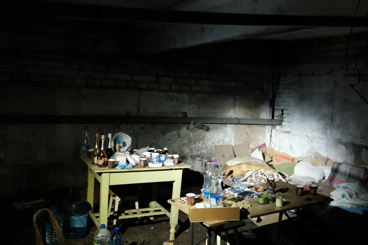 W domu 62-letniego mieszkańca miasta Riesa (Saksonia) policja odkryła ciało jego matki, zamurowane w piwnicy. Mężczyzna został początkowo oskarżony o zabójstwo 88-letniej kobiety, z którą wspólnie mieszkał. Jak szacuje policja, która poinformowała o sprawie w piątek, do śmierci kobiety doszło 6-12 miesięcy wcześniej.