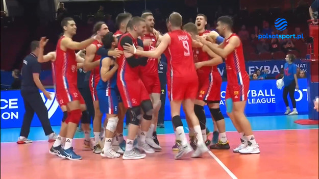 Skrót meczu Ligi Narodów siatkarzy 2022 Serbia – Argentyna 3:2 (25:16, 25:18, 17:25, 12:25, 15:6). 