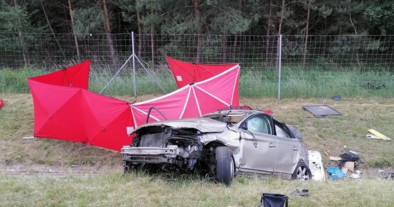Dwa poważne wypadki na autostradzie A4. Doszło do nich w okolicach Wrocławia i Opola. Zginęła jedna osoba, 10 zostało rannych.