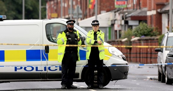 ​44-letni Suleman A. został oskarżony o zabójstwo 15-letniego Jakuba Szymańskiego z Manchesteru i usiłowanie zabójstwa jego matki - podała brytyjska policja. Chłopiec zginął, próbując pomóc zaatakowanej nożem matce.
