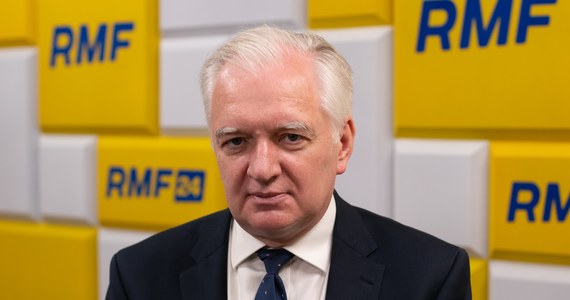 "Widocznie Jarosław Kaczyński uważa, że dużo jest do zrobienia, skoro porzuca stanowisko rządowe" - mówił w Rozmowie w południe w RMF FM prezes Porozumienia Jarosław Gowin. "Dzisiaj wystąpiłem z inicjatywą przetransferowania 400 milionów z wydatków kancelarii premiera i Kancelarii Prezydenta na rzecz rozwoju psychiatrii dziecięcej i psychiatrii młodzieży w naszym kraju" - poinformował były wicepremier, gość Rocha Kowalskiego.