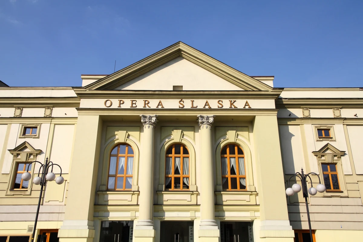 ​Artyści Opery Śląskiej w Bytomiu będą głównymi bohaterami prestiżowego festiwalu w Estonii - Saaremaa Opera Festival. W lipcu na dziedzińcu średniowiecznego zamku, gdzie festiwal jest organizowany, w 5 dni zaprezentują 5 spektakli.