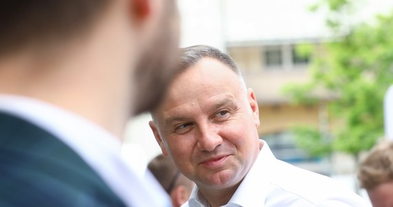 Andrzej Duda może zawetować przesunięcie wyborów samorządowych - dowiedział się nieoficjalnie dziennikarz RMF FM Roch Kowalski. Kancelaria Prezydenta wysyła sygnały, że zmiany w ordynacji wyborczej nie będą akceptowane przez głowę państwa.