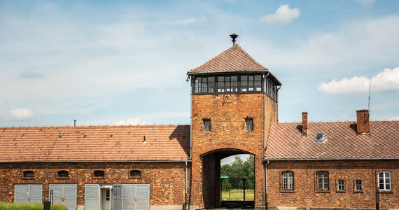 Na 1 września oświęcimski sąd rejonowy wyznaczył termin pierwszej rozprawy w procesie obywatela Niemiec Gottlieba G., który jest oskarżony o zaprzeczenie zbrodniom nazistowskim popełnionym przez członków załogi niemieckiego obozu Auschwitz.

