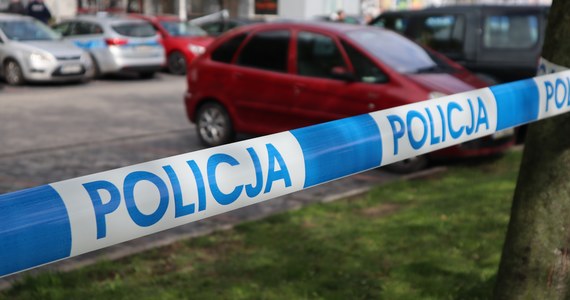 Zbrodnia w miejscowości Kotla w powiecie głogowskim na Dolnym Śląsku. W czasie libacji alkoholowej 20-letnia kobieta zabiła nożem dwóch mężczyzn – dowiedzieli się nieoficjalnie dziennikarze RMF FM. Według lokalnych mediów, jedną z ofiar kobiety jest jej dziadek.