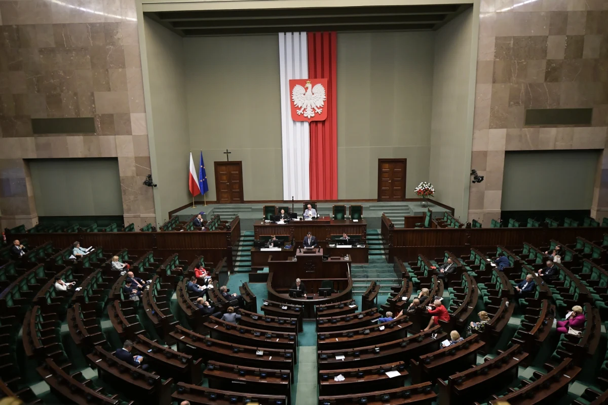 PiS z 12- punktową przewagą nad KO. Barometr Optymizmu Społecznego wskazuje na niewielką poprawę nastrojów - to wnioski z sondażu przeprowadzonego dla wPolityce.pl. 