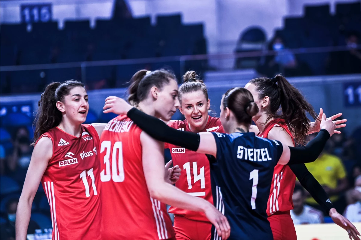 Po dramatycznym meczu, w którym Polki przegrały dwa pierwsze sety, Biało-Czerwone pokonały Tajlandię 3:2 (22:25, 25:27, 25:16, 25:16, 15:13) w szóstym meczu Ligi Narodów.