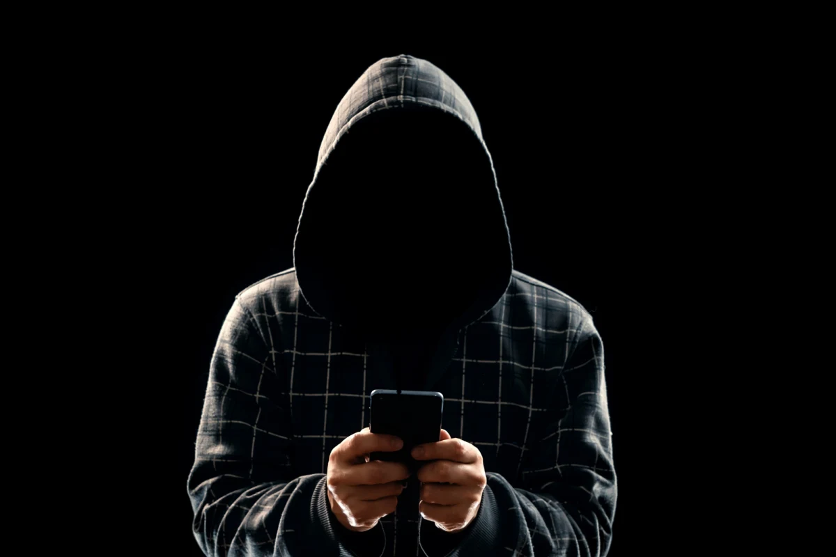 Lata zajęło Siergiegowi Władimiriczowi Czerkasowi budowanie fałszywej tożsamości. Mimo wysiłku włożonego przez Rosjanina, holenderskim służbom udało się schwytać szpiega – podaje „The Guardian”. Zdaniem Holendrów Czerkasow próbował zinfiltrować Międzynarodowy Trybunał Karny.