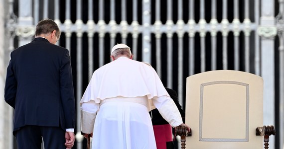 Stolica Apostolska postanowiła ujawnić raport w którym pokazuje, na co przeznacza pieniądze pochodzące z tzw. świętopietrza. To fundusz, którego większość pieniędzy pochodzi ze składek wiernych z całego świata. Nie wiadomo, ile pieniędzy do Watykanu przesłał polski Kościół.