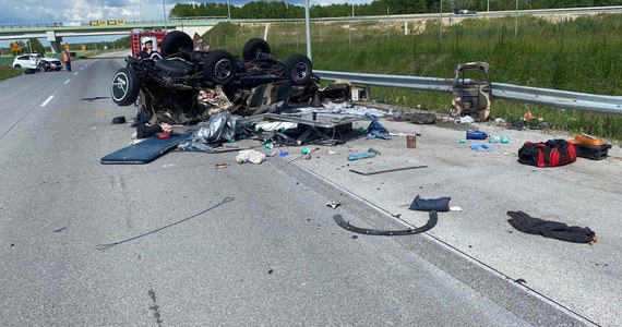 Po wypadku samochodowym zablokowana jest trasa S7 w pobliżu Mdzewa, około 25 km od Mławy (woj. mazowieckie). W piątek po południu doszło tam do zderzenia dwóch samochodów osobowych. Rannych zostało 5 osób, które trafiły do szpitali.