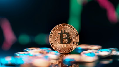 Krach na rynku kryptowalut. Bitcoin wart poniżej 20 tys. dolarów