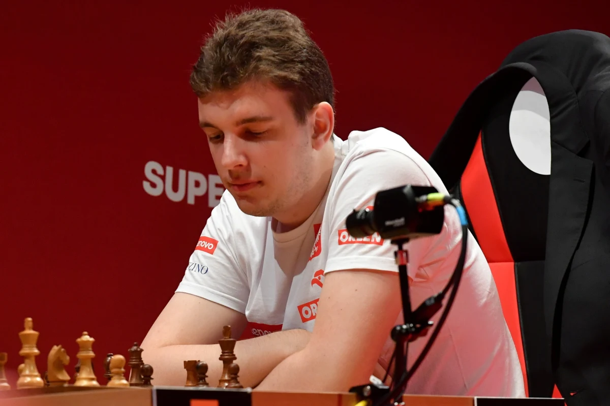 Arcymistrz Jan-Krzysztof Duda zremisował białymi z Chińczykiem Dingiem Lirenem w drugiej rundzie szachowego turnieju kandydatów odbywającego się w Madrycie.