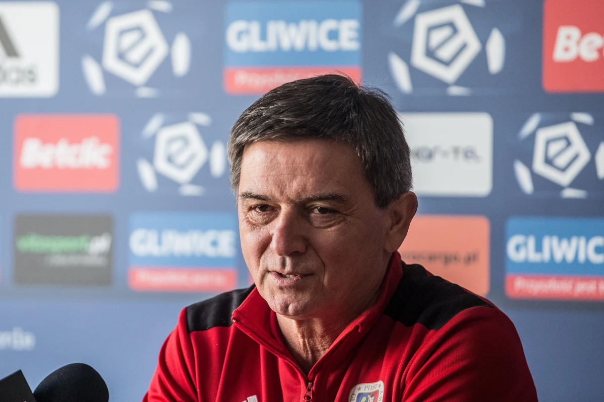 „To nie będzie łatwy sezon, a chętnych do mistrzowskiego tytułu będzie kilku. Do Lecha, Rakowa i Pogoni, na pewno dołączy Legia” – przyznaje Waldemar Fornalik. O przygotowaniach do nowej rundy rozgrywek trener Piasta Gliwice rozmawiał z Wojciechem Marczykiem z redakcji sportowej RMF FM.