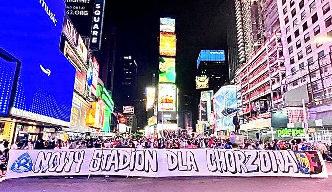 Na Times Square odbyła się manifestacja w sprawie nowego stadionu dla Ruchu 