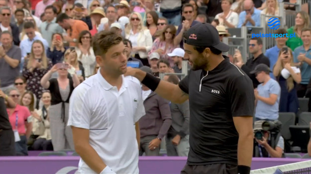 Rozstawiony z numerem drugim Matteo Berrettini obronił tytuł na trawiastych kortach Queen’s Clubu w Londynie. Włoch w finale pokonał Serba Filipa Krajinovica 7:5, 6:4. Turniej z pulą nagród 2,135 mln euro uchodzi za główne, obok imprezy w Halle, preludium Wimbledonu.