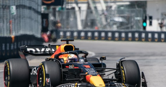 Prowadzący w klasyfikacji generalnej mistrzostw świata Formuły 1 Holender Max Verstappen (Red Bull) wygrał wyścig o Grand Prix Kanady w Melbourne, dziewiątą rundę cyklu. Drugi był Hiszpan Carlos Sainz jr. (Ferrari), a trzeci - Brytyjczyk Lewis Hamilton (Mercedes).