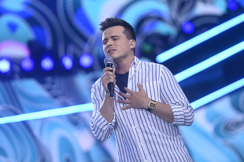 Krzysztof Iwaneczko wrzucił do sieci nowy singel zapowiadający drugi solowy album. Jak zaznacza muzyk "Trudno mi, gdy znikasz" to nie kolejna piosenka o miłości.