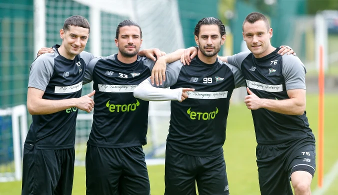 Klub Ekstraklasy bez logo sponsora. Chwilowa przerwa w dostawie prądu?