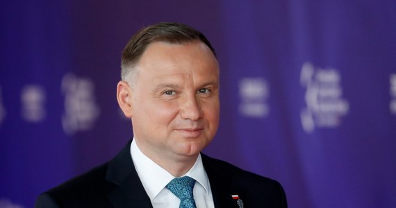 Stworzyliśmy nowy rodzaj partnerstwa z Trójmorzem dla państw aspirujących do UE - partnerstwo uczestniczące; przyznaliśmy go dziś Ukrainie - powiedział prezydent Andrzej Duda podczas szczytu Trójmorza. Dodał, że także inne państwa Europy Środkowej, jak Bośnia i Hercegowina, będą mogły go otrzymać.