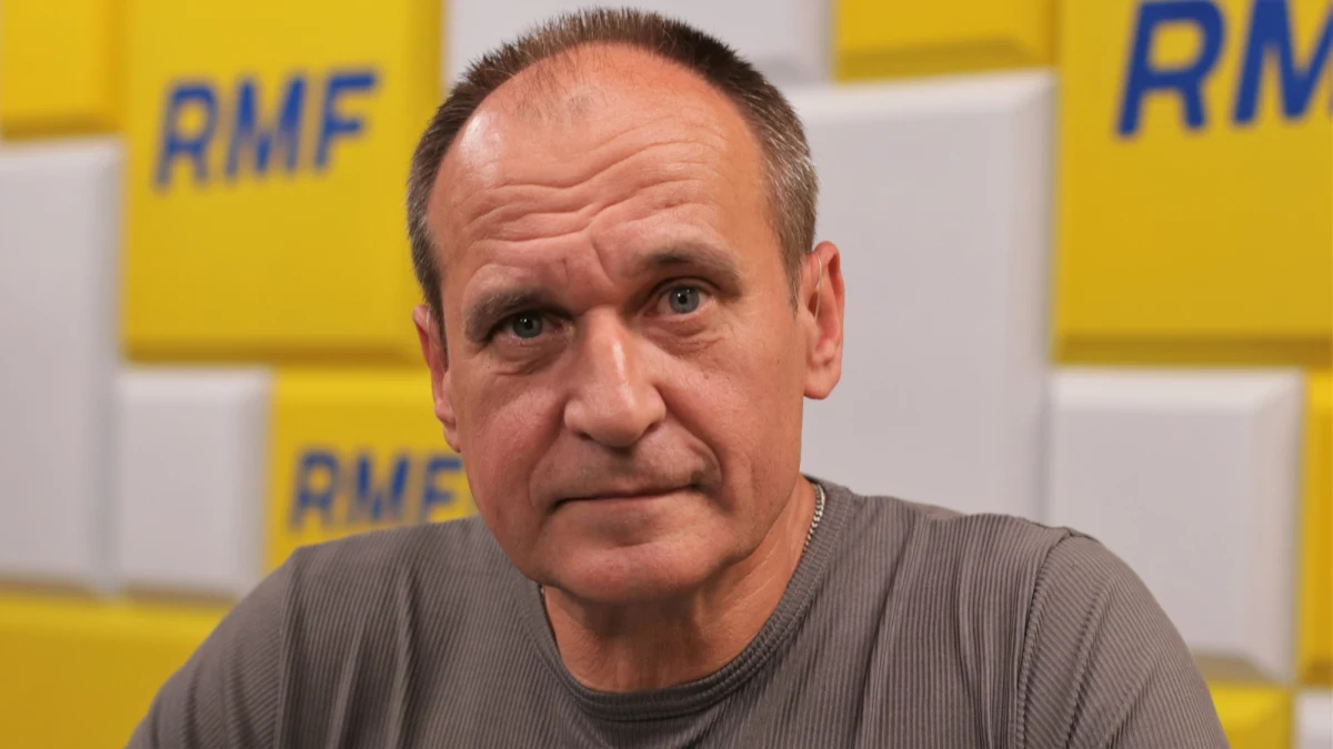 „Nie wiadomo, czy ja w ogóle wystartuję (do Sejmu – red.). Bardzo mocno się zastanawiam, czy chcę dalej iść tą drogą wyboistą, trudną i wredną, czy po prostu zrezygnować całkowicie z polityki” – mówił w Porannej rozmowie w RMF FM lider Kukiz’15 Paweł Kukiz. Podkreślił, że jeśli by się jednak zdecydował startować w wyborach do parlamentu z listy partii obecnie rządzącej, to PiS „musi wywiązać się ze swoich zobowiązań, które zaciągnął względem Kukiz'15 w czerwcu ubiegłego roku”. „W 2-3 miesiące mają być uchwaleni sędziowie pokoju i ustawa o referendach lokalnych. Jeśli to nie zostanie uchwalone, to trudno mówić o dalszym głosowaniu z PiS-em, a co dopiero o wspólnym starcie” – mówił gość Roberta Mazurka. 