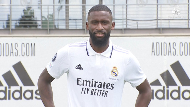 Antonio Rudiger został nowym zawodnikiem Realu Madryt. 29-letni defensor, który ostatnio grał dla Chelsea podpisał czteroletni kontrakt z "Królewskimi". 