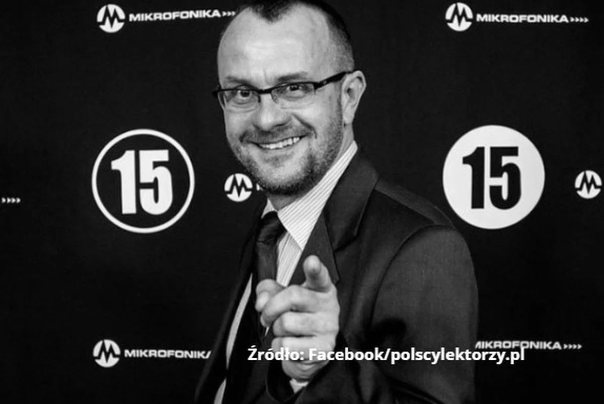 W wieku 50 lat zmarł znany lektor Krzysztof Żurek. Zasłabł wczoraj w pracy i nie udało się go uratować. O jego śmierci poinformował portal polscylektorzy.pl.