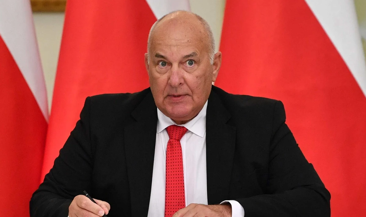 ​Były minister finansów Tadeusz Kościński będzie pomagał rządowi - informuje portal wPolityce.pl. Ekonomista zostanie ministrem w KPRM i będzie pomagał w działaniach związanych z programem zbrojeniowym.