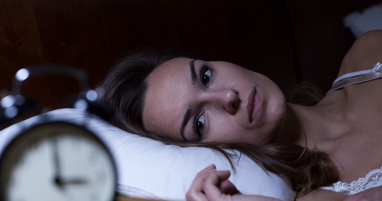 Naukowcy odkryli przyczynę bezsenności. Odpowiedź jest w jelitach