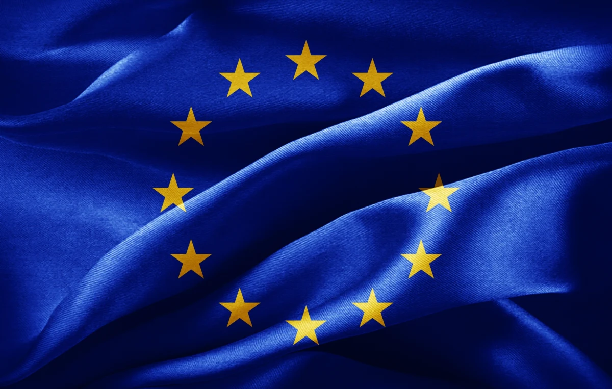 Rada Europejska postanowiła przyznać Ukrainie i Mołdawii status krajów kandydujących - czytamy w projekcie dokumentu końcowego szczytu Rady Europejskiej, do którego dotarła PAP. Spotkanie szefów państw i rządów UE odbędzie się w czwartek i piątek w Brukseli.