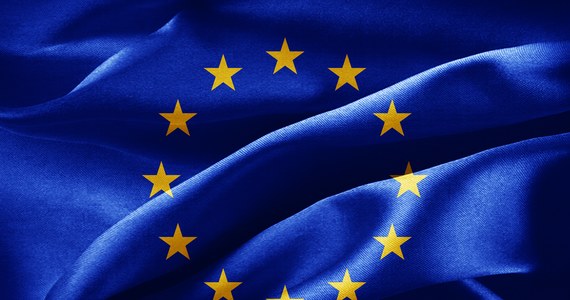 Rada Europejska postanowiła przyznać Ukrainie i Mołdawii status krajów kandydujących - czytamy w projekcie dokumentu końcowego szczytu Rady Europejskiej, do którego dotarła PAP. Spotkanie szefów państw i rządów UE odbędzie się w czwartek i piątek w Brukseli.