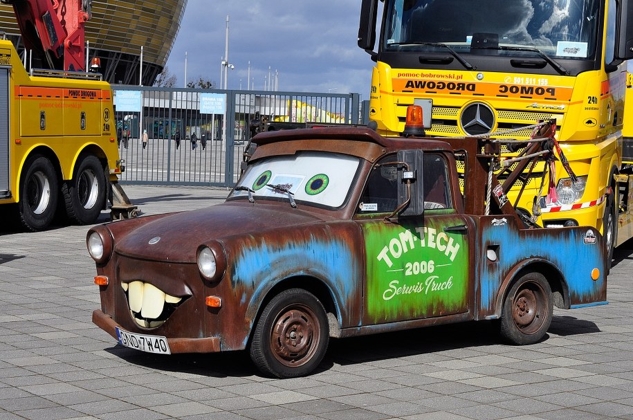 /organizator, materiały prasowe /
