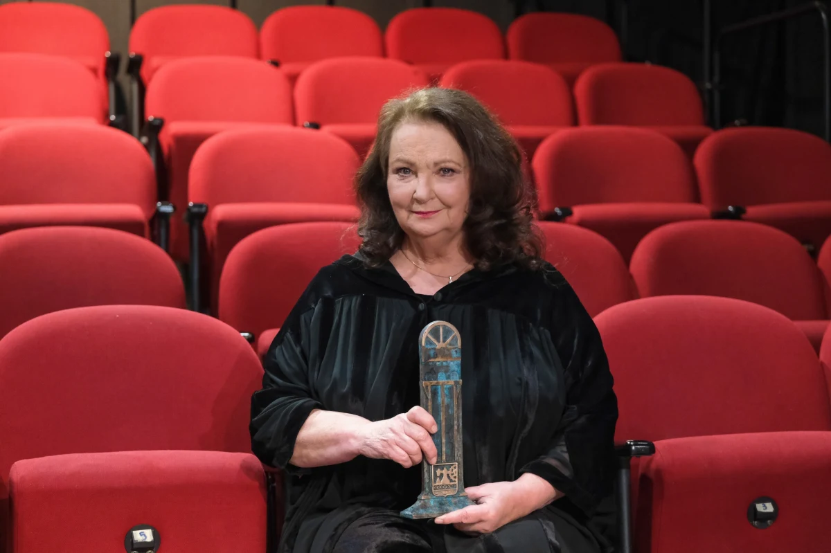 W Łódzkiej Alei Gwiazd przy ul. Piotrkowskiej zostanie odsłonięta tablica poświęcona Annie Dymnej - poinformowało Miasto Łódź. Gwiazda tej cenionej aktorki będzie 91. na łódzkiej Walk of Fame, która jest hołdem dla artystycznych osiągnięć ludzi kina.