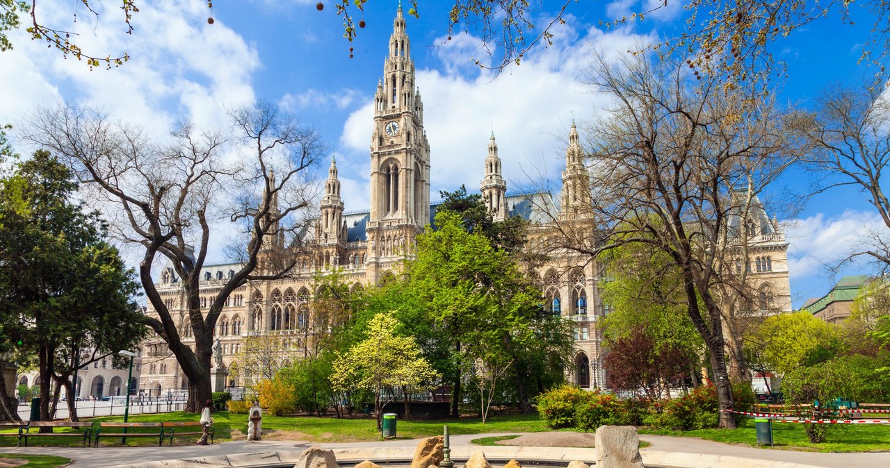 Tu dojedziesz z Polski za mniej niż 90 zł. Miasta idealne na wiosenny city break