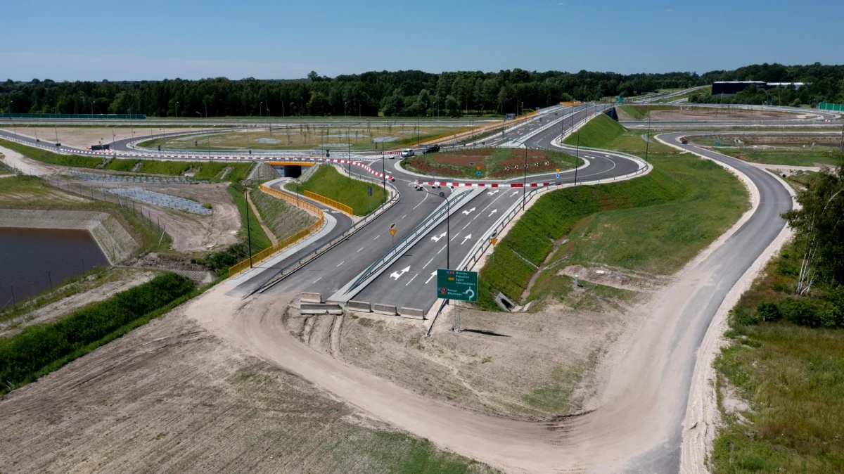 ​Od jutra kierowcy będą mogli korzystać z pierwszego odcinka drogi ekspresowej S14 - zachodniej obwodnicy Łodzi - od węzła Lublinek do węzła Aleksandrów Łódzki.