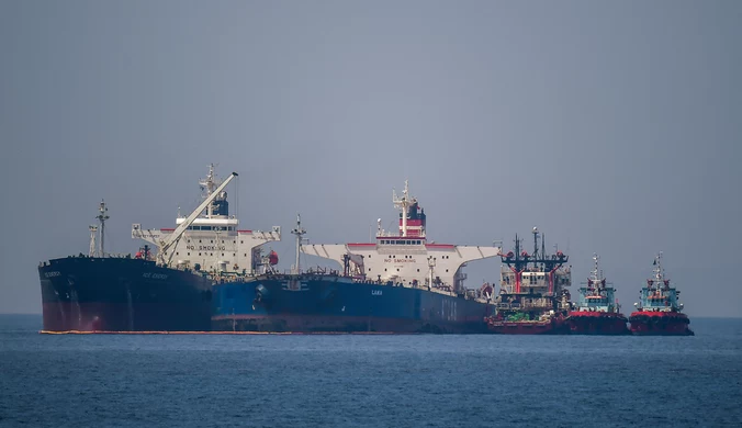 Media: Transport rosyjskiej ropy wbrew sankcjom. 600 jednostek "floty cienia"