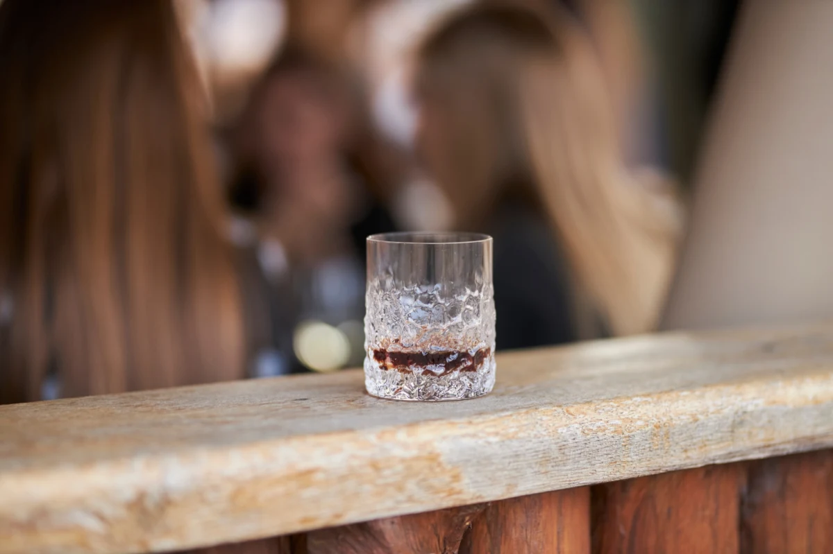 Wójt gminy Gostynin (Mazowieckie) został zatrzymany przez policję po tym, jak pod wpływem alkoholu przyjechał autem na zakończenie roku szkolnego. Polityk usłyszał zarzut kierowania pojazdem w stanie nietrzeźwości. Nie przyznał się do winy i odmówił składania wyjaśnień. 