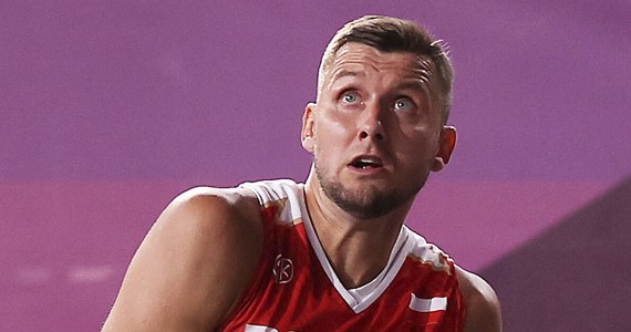 Reprezentacja Polski koszykarzy 3x3 pokonała Mongolię 20:17 w barażu i awansowała do ćwierćfinału mistrzostw świata w Antwerpii. Rywalem biało-czerwonych w walce o półfinał będą w sobotnie popołudnie gospodarze - Belgowie.