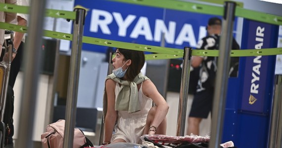 Po dwóch latach pandemii podróże lotnicze w 2022 roku miały wrócić do normy, jednak odwołania lotów, opóźnienia, wielogodzinne kolejki oraz strajki pracowników już teraz mają nieunikniony wpływ na letnie podróże po Europie. Lotniska i linie lotnicze z trudem walczą o pracowników.