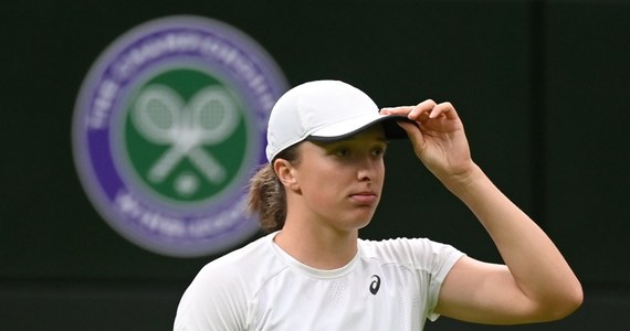 W poniedziałek rozpocznie się trzeci wielkoszlemowy turniej w 2022 roku - Wimbledon. Pierwszego dnia zmagań na trawiastych kortach w Londynie zaprezentuje się pięcioro polskich tenisistów. Wśród nich Hubert Hurkacz i debiutująca w imprezie tej rangi Maja Chwalińska.