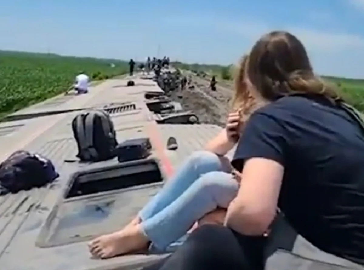 W amerykańskim stanie Missouri doszło w poniedziałek do katastrofy kolejowej. Zginęły trzy osoby, co najmniej 50 osób zostało rannych.