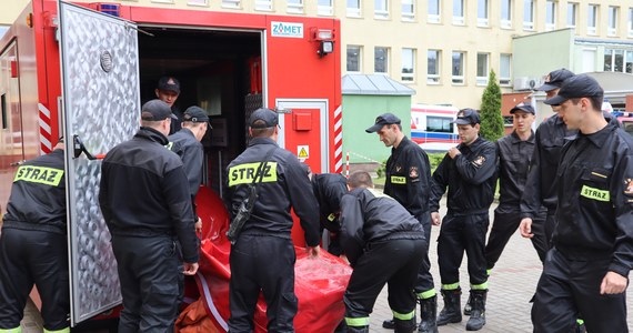 Tragiczny wypadek w Małopolsce. We wtorek w miejscowości Czułówek na trasie wojewódzkiej numer 780 samochód osobowy zjechał na przeciwległy pas ruchu i zderzył się z jadącym z naprzeciwka autem osobowym. 