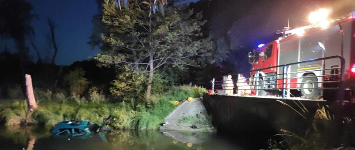 Śledczy z prokuratury rejonowej w Szczytnie przesłuchali jednego z uczestników tragicznego wypadku, w którym zginęły trzy osoby. Okazuje się, że 25-letni mężczyzna nie pamięta, jak doszło do tragedii. Przyznał, że wszyscy uczestnicy zdarzenia byli pijani, w tym kierowca, który nie miał prawa jazdy.