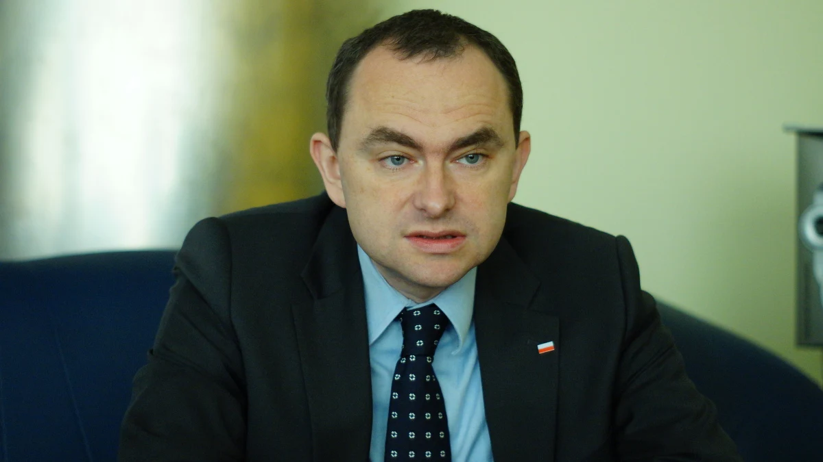 Prezydent Andrzej Duda odwołał Adama Kwiatkowskiego z funkcji sekretarza stanu w swojej kancelarii. Kwiatkowski będzie nowym ambasadorem Polski przy Stolicy Apostolskiej. 